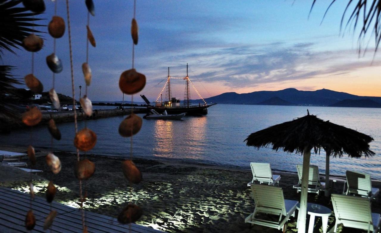 Sunday Luxury Suites Agia Anna  Eksteriør billede