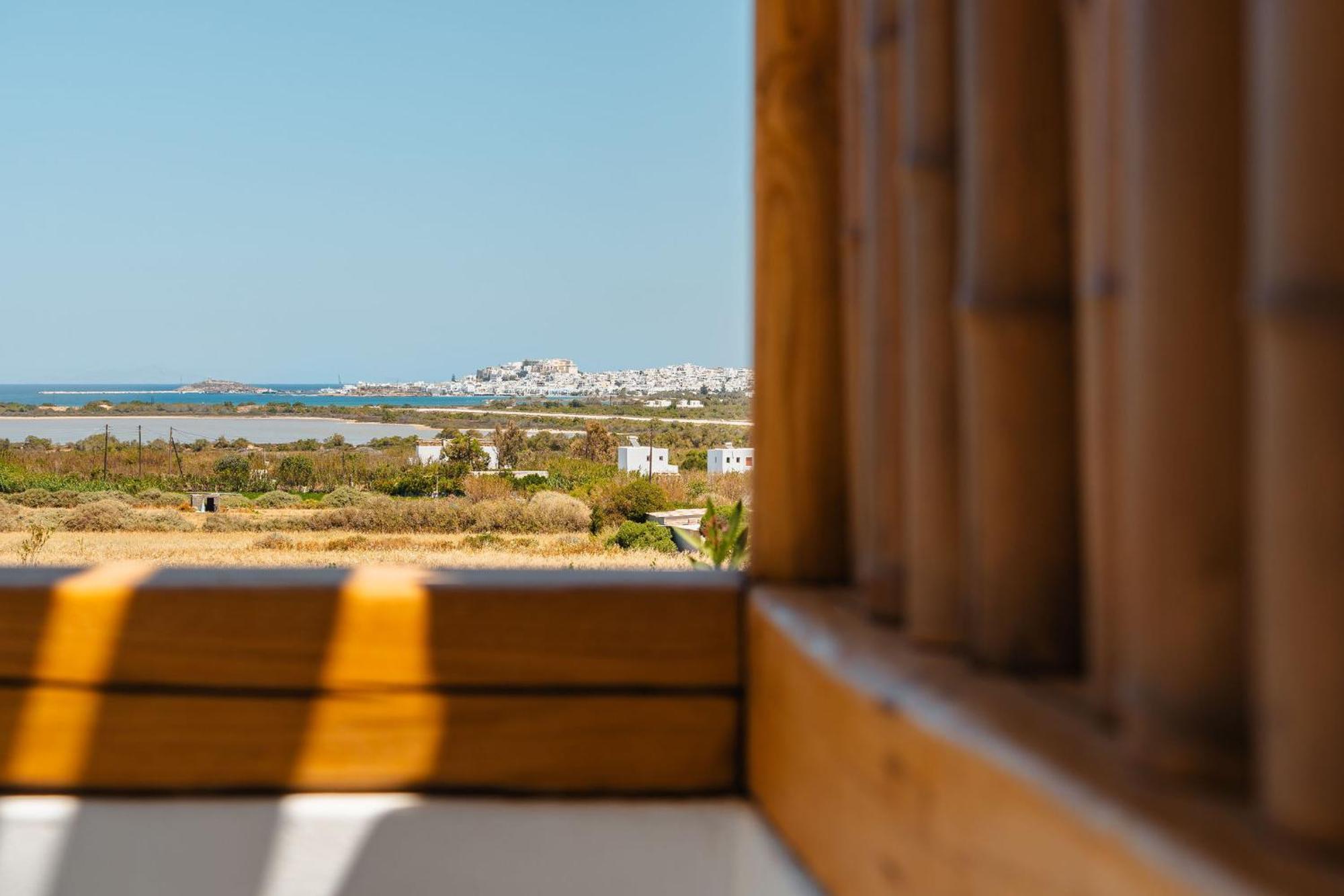 Sunday Luxury Suites Agia Anna  Eksteriør billede