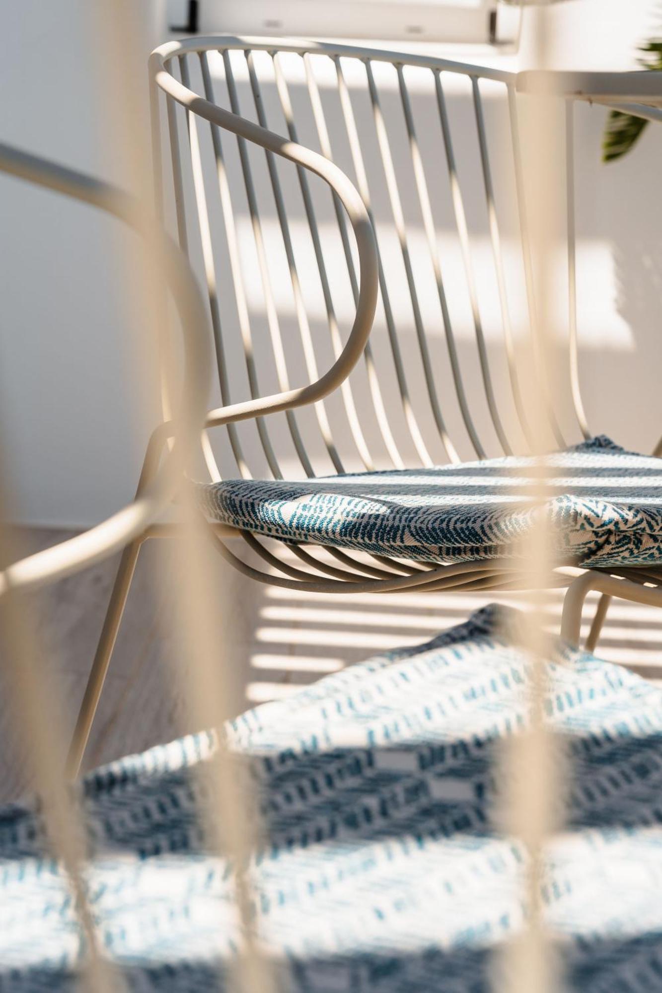 Sunday Luxury Suites Agia Anna  Eksteriør billede