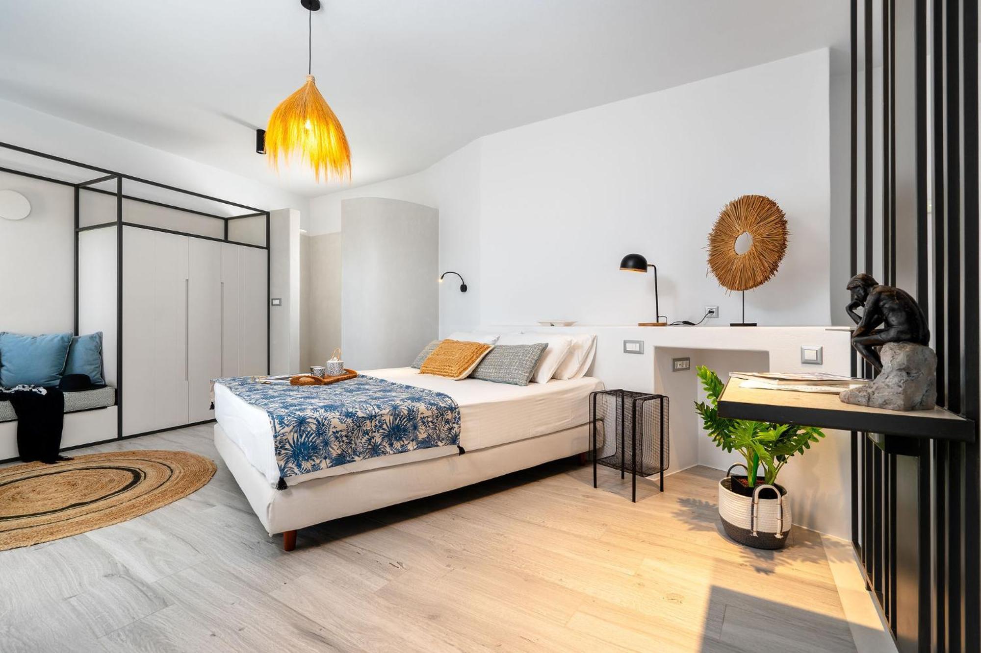 Sunday Luxury Suites Agia Anna  Eksteriør billede
